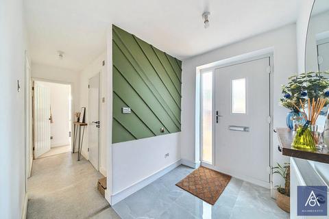 4 Bridgewater Road, Brackley, NN13 6BZ