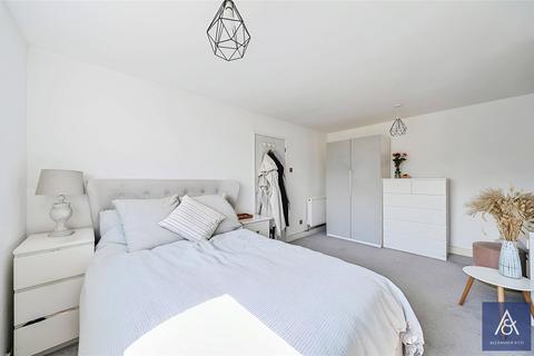 4 Bridgewater Road, Brackley, NN13 6BZ