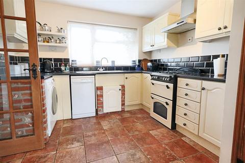 3 bedroom detached house for sale, Rowan Way, Oulton Broad, Lowestoft