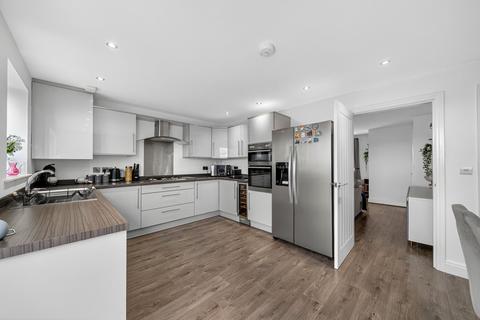 72 Lordsgate Lane, Burscough, Ormskirk, L40 7ST