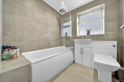 72 Lordsgate Lane, Burscough, Ormskirk, L40 7ST