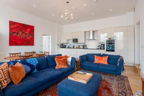 2 bedroom apartment to rent, 51 South Bar Street, Banbury OX16