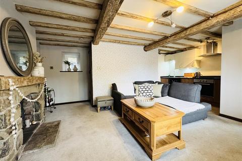 2 bedroom terraced house for sale, Elm Street, Skelmanthorpe, HD8 9BH
