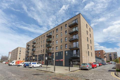 Flat 13, 19 Salamander Place, Edinburgh, EH6 7JJ