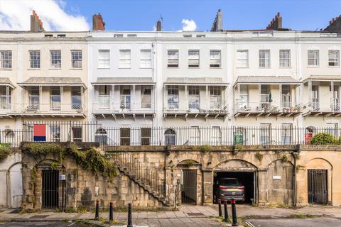 3 bedroom flat for sale, Royal York Crescent, Bristol, BS8