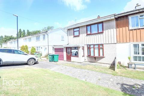 3 bedroom semi-detached house to rent, Founder Close, COVENTRY