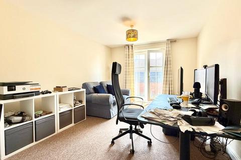 2 bedroom apartment to rent, Horsecroft Way, Tilehurst, Berkshire, RG31