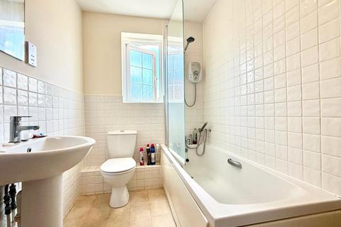 2 bedroom apartment to rent, Horsecroft Way, Tilehurst, Berkshire, RG31
