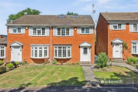3 Regina Close, Barnet, EN5 4DR