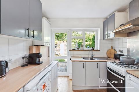 3 Regina Close, Barnet, EN5 4DR