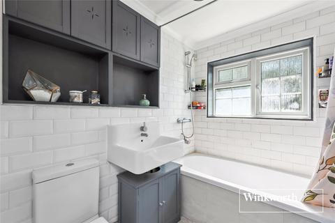 3 Regina Close, Barnet, EN5 4DR