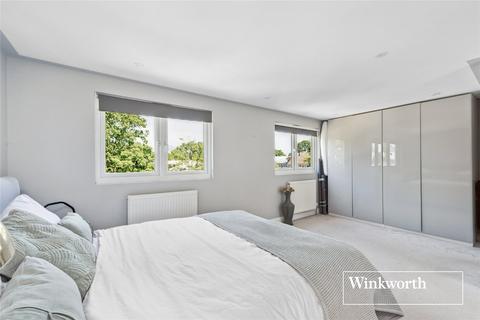 3 Regina Close, Barnet, EN5 4DR