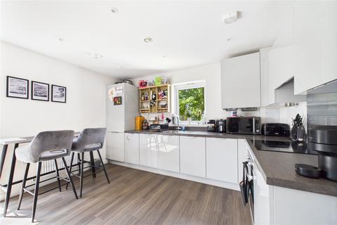 undefined, Broad Lane, Bracknell, Berkshire, RG12