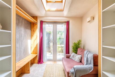 151 Luckwell Road, Bristol, BS3 3HB