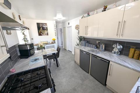 1 Baltic Close, Corby, NN18 9EA