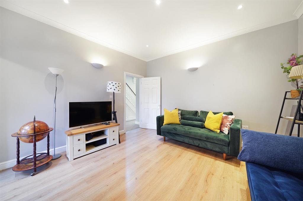 77 Woodville Road - n Od16 Wh6v98 Q0 CJjc GXI.jpg