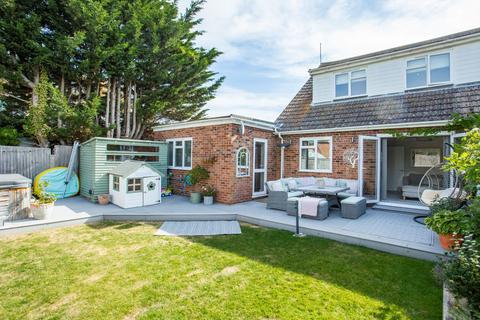 4 bedroom semi-detached house for sale, Birch Road, Whitstable, Kent, CT5