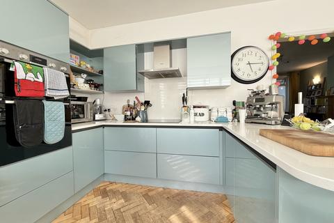 4 bedroom semi-detached house for sale, Cordery Road, St Thomas, EX2