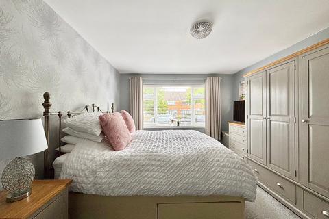 15 Chartres, Bexhill-on-sea, TN40 2NG