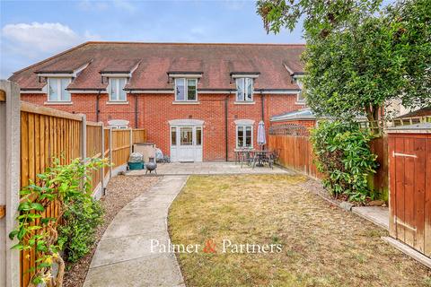 2 bedroom terraced house for sale, Brook End Road South, Chelmsford CM2