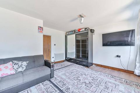undefined, Watsons Street, New Cross, London, SE8
