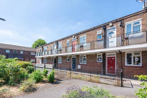 undefined, Watsons Street, New Cross, London, SE8