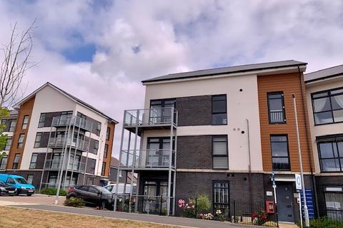 2 bedroom flat to rent, Lane End Road, Patchway, Bristol, Gloucestershire