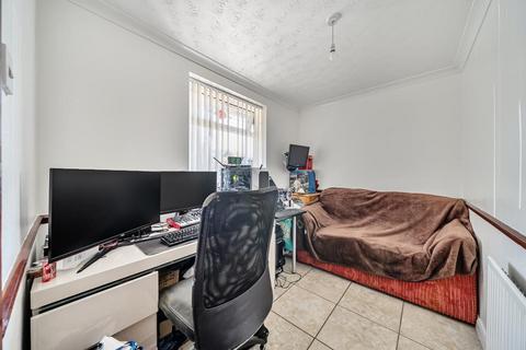 5 bedroom detached house for sale, Aylesbury,  Buckinghamshire,  HP21