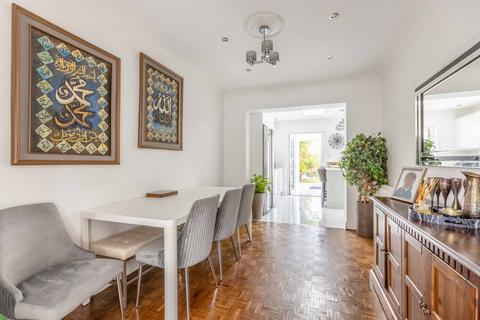 4 bedroom semi-detached house for sale, Mansion Lane, Iver SL0