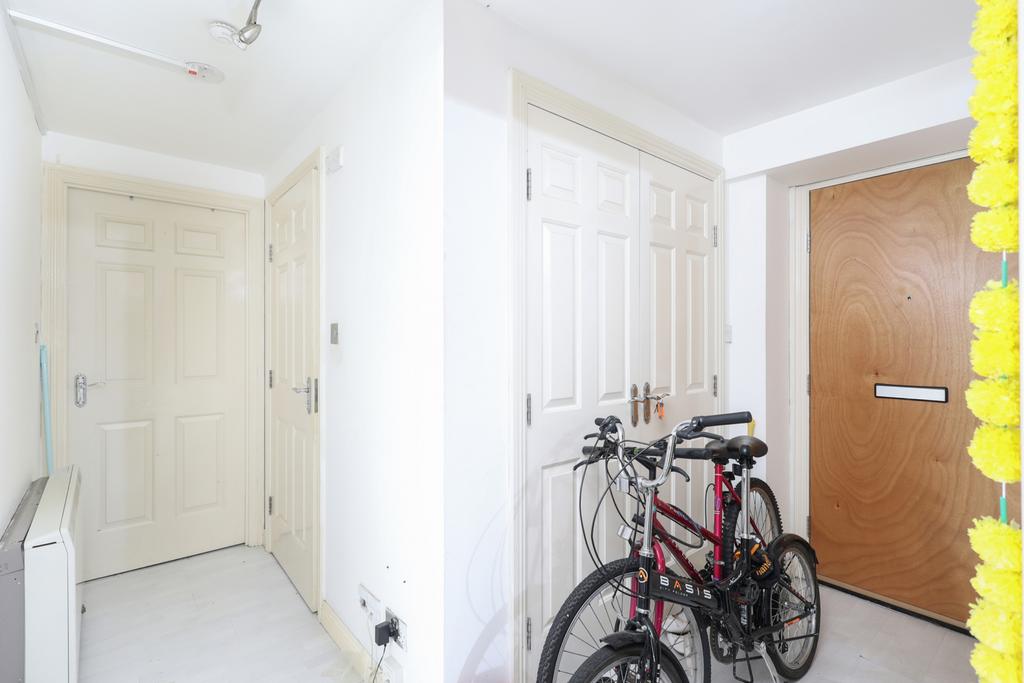 946 a4934