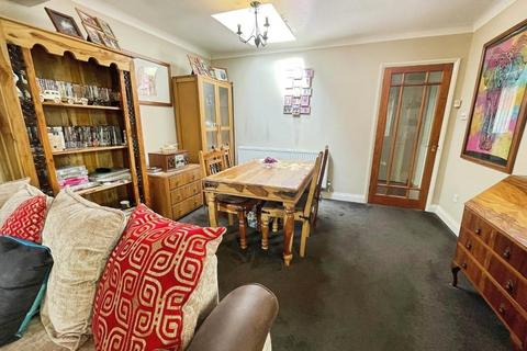 4 bedroom detached bungalow for sale, Hillside, Brandon IP27