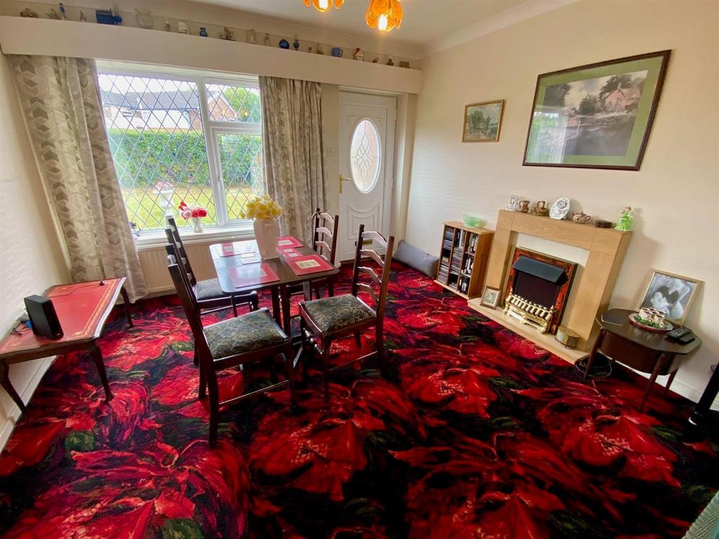 Dining room.jpg