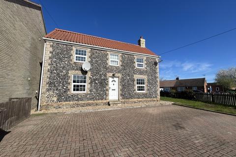 3 bedroom detached house for sale, 9 Holmsey Green, Beck Row, Bury St. Edmunds, Suffolk IP28 8AJ