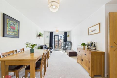2 bedroom apartment for sale, Newhall Court, George Street, Birmingham, B3