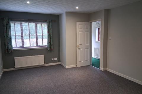 3 bedroom detached house to rent, Fairbrae, Saughton, Edinburgh, EH11