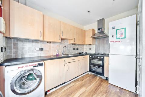 3 bedroom semi-detached house for sale, Honesty Close, Sittingbourne, Kent, ME10