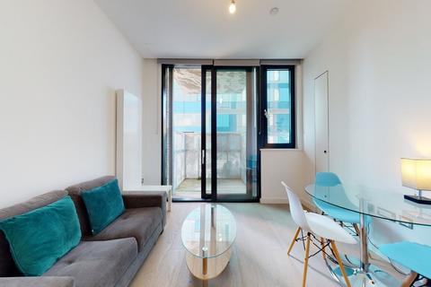 Studio to rent, Highgate Hill