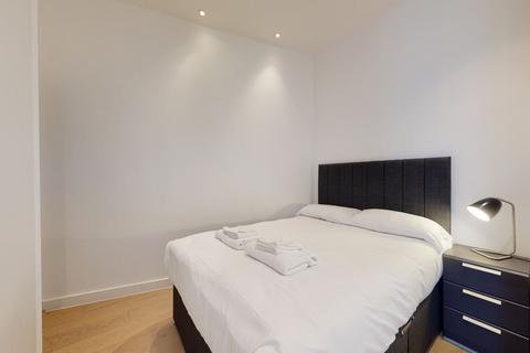Studio to rent, Highgate Hill