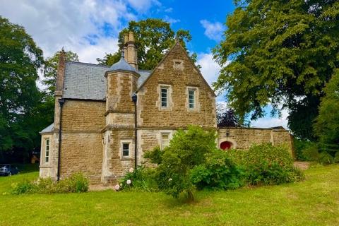 2 bedroom detached house to rent, School Lane, Hainton LN8