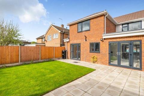 5 bedroom semi-detached house to rent, Windsor,  Berkshire,  SL4