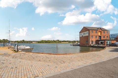 undefined, Lower Quay, Hampshire PO16