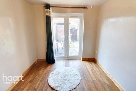 3 bedroom terraced house for sale, Redwood Walk, Leicester