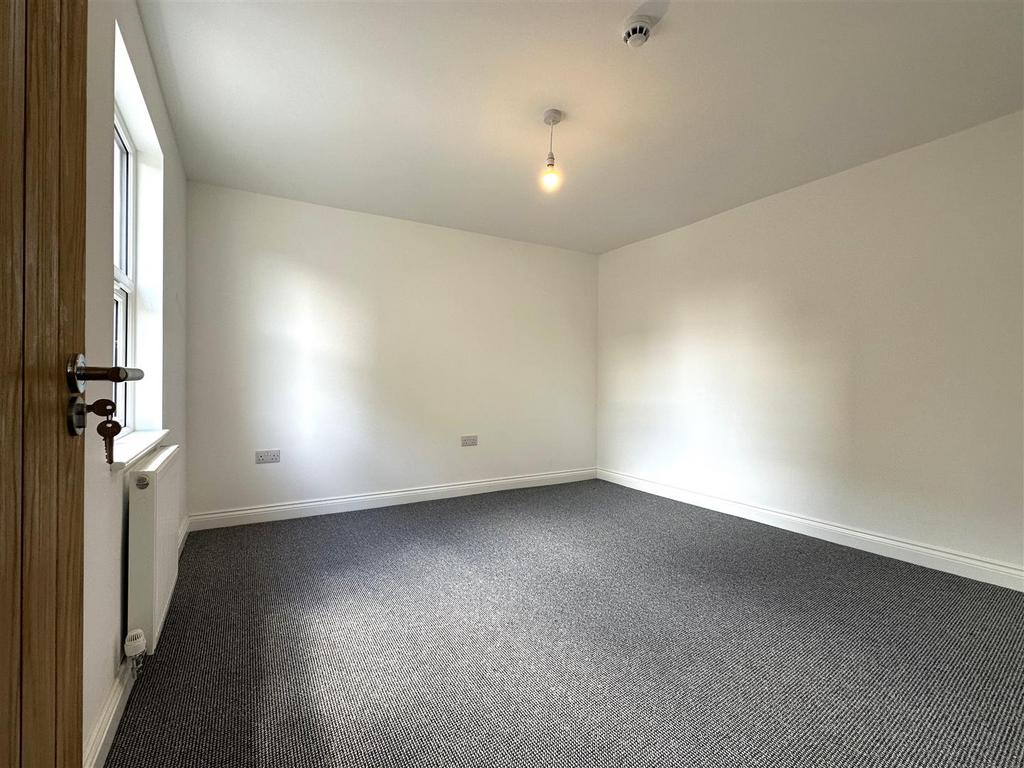 Bedroom 2.jpg