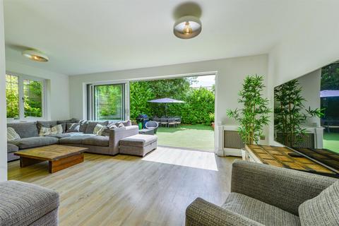 4 bedroom detached house for sale, Fintonagh Drive, Penenden Heath