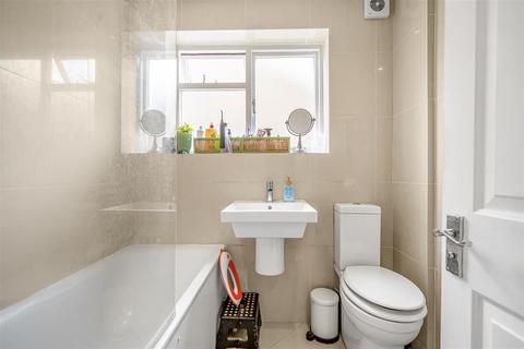 3 bedroom flat for sale, Stanley Road, East Sheen, SW14