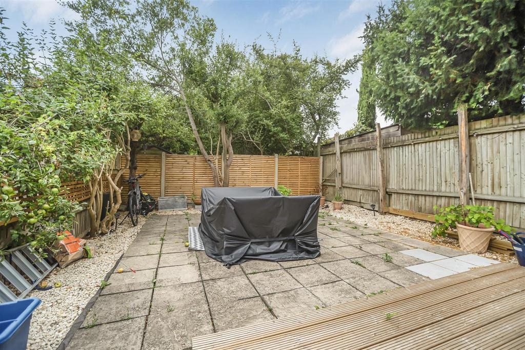 202507 d London SW14 7 DZ-27.jpg