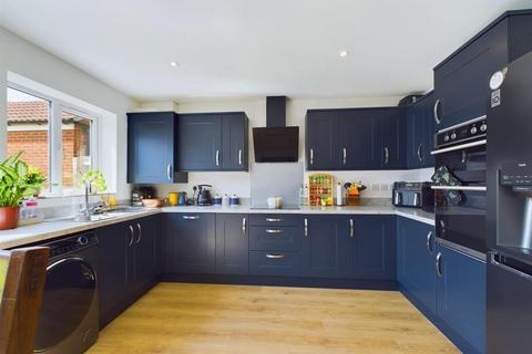 3 bedroom detached house for sale, Redcap Drive, Bridlington