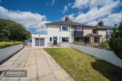 32 Alexander Road, Dove Holes, Buxton, SK17 8BN