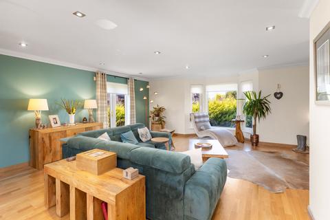 5 bedroom detached house for sale, Curling Pond Lane, Longridge, EH47
