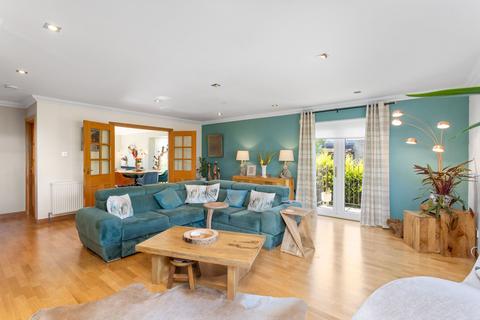 5 bedroom detached house for sale, Curling Pond Lane, Longridge, EH47